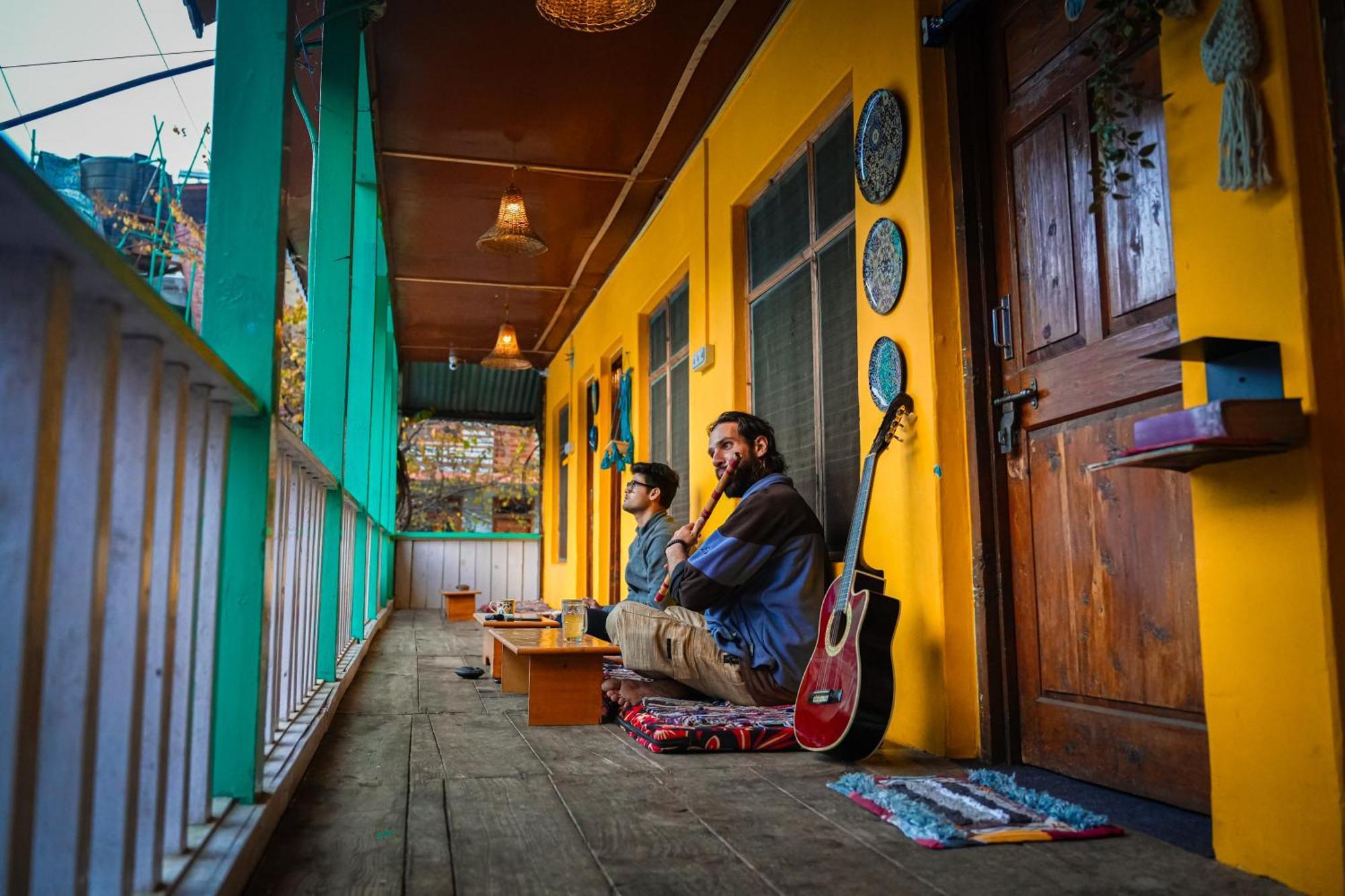 Yaarana Stay & Cafe, Vashisht, Manali Exterior foto